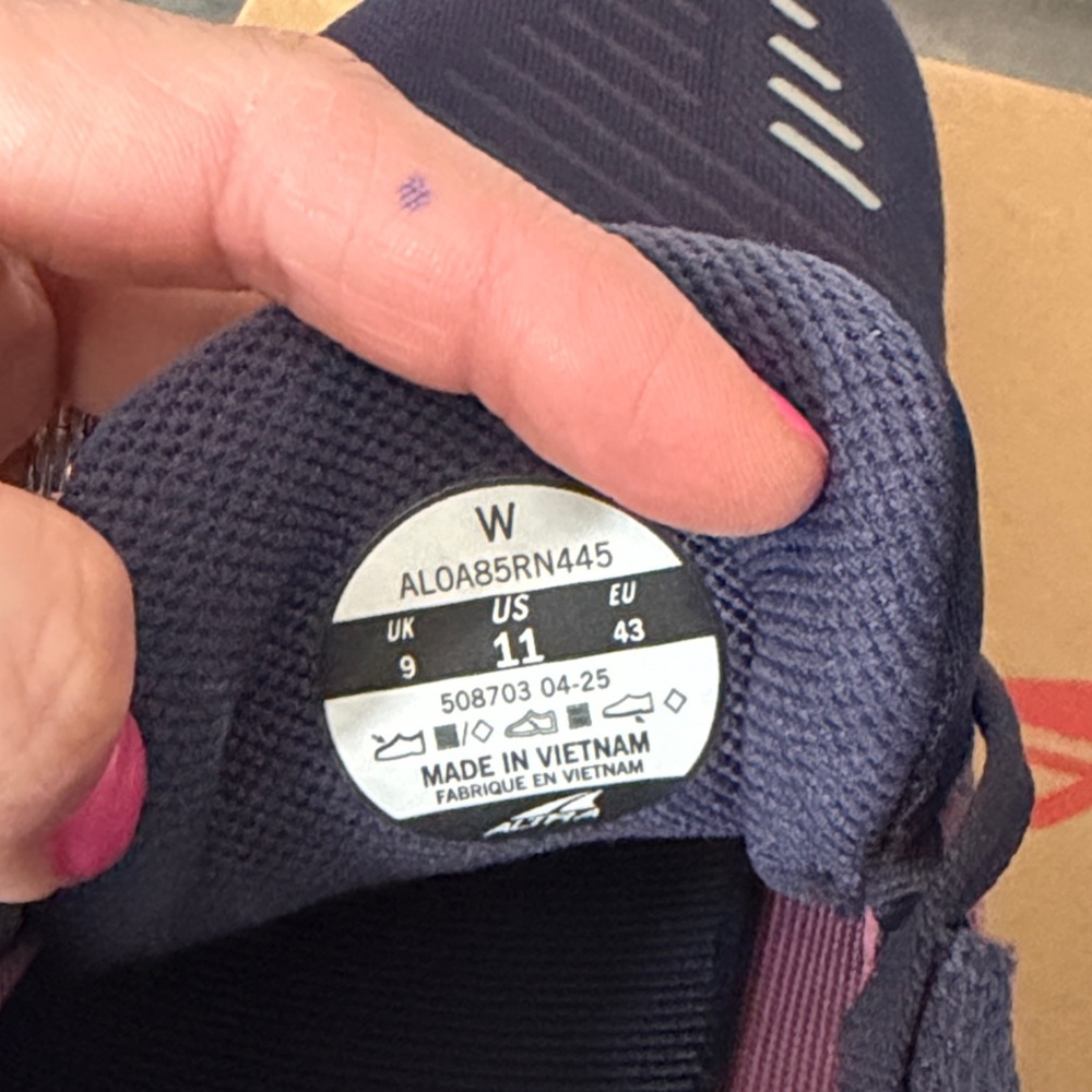 Altra W Paradigm 8 - Picture 7 of 8